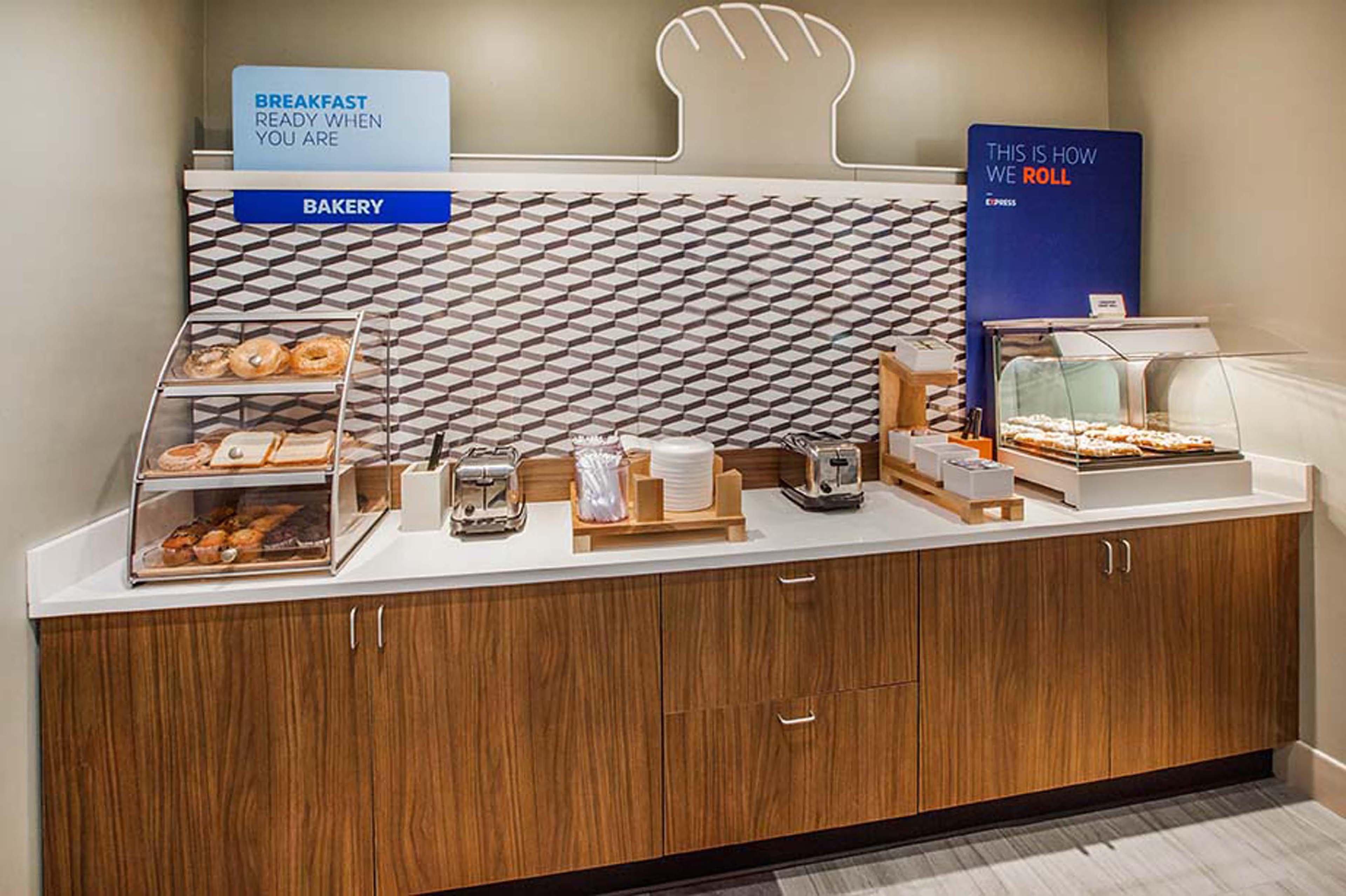 Holiday Inn Express & Suites Austin Nw - Four Points By Ihg Kültér fotó